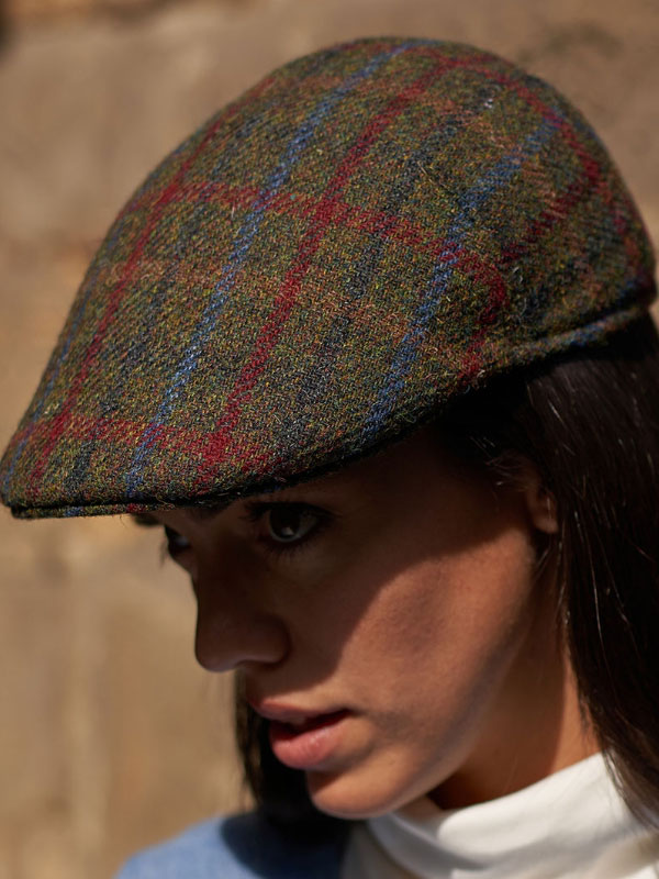 Harris_Tweed_Pet_650_Groen_met_rood_blauwe_overruit Harris_Tweed_Pet_650_Groen_met_rood_blauwe_overruit