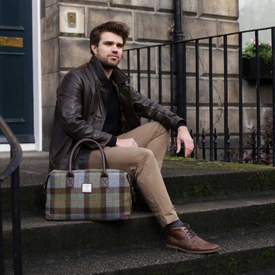 Harris Tweed 'Esk' Overnight Bag in MacLeod Tartan - Afbeelding 2