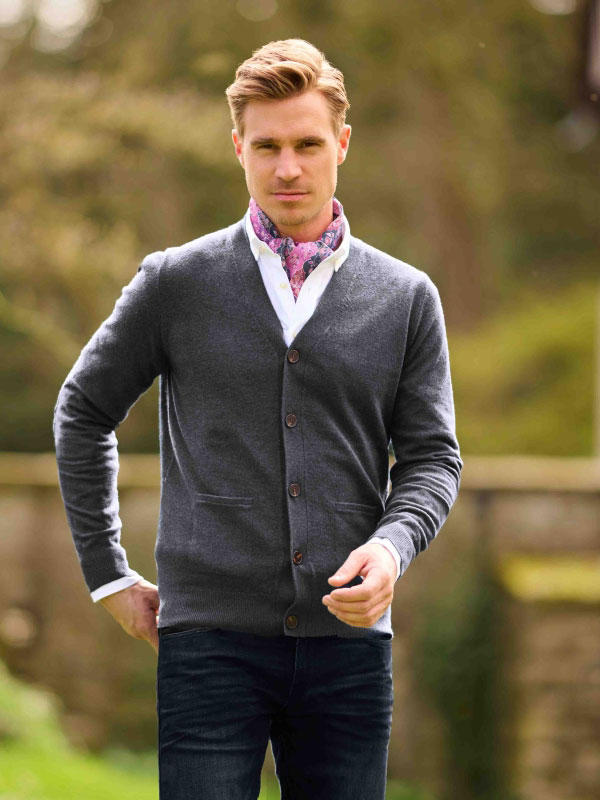 Cardigan_lambswool_met_Harris_Tweed_details_Grey Cardigan_lambswool_met_Harris_Tweed_details_Grey