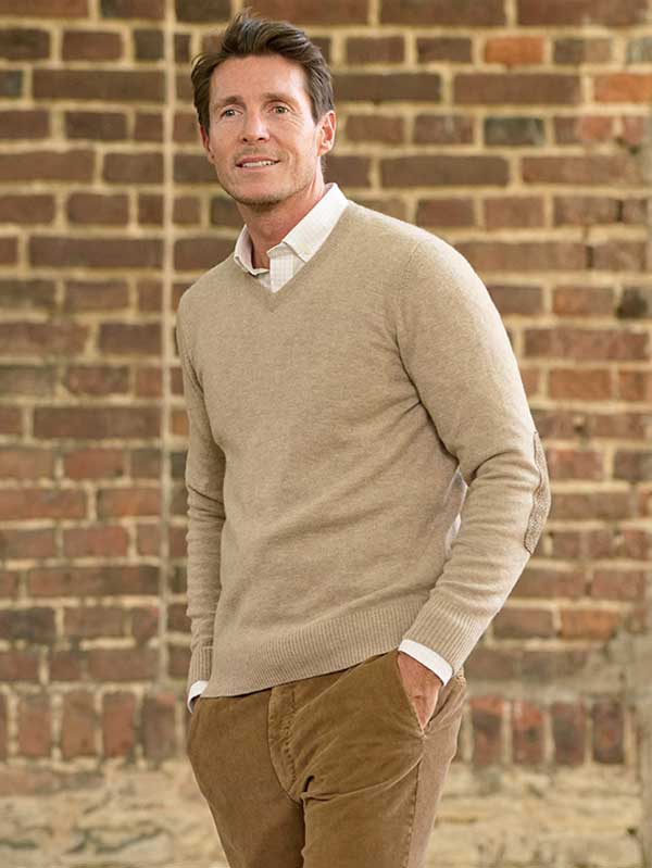 Pullover_lambswool_Taupe_met_Harris_Tweed_details_Taupe Pullover_lambswool_Taupe_met_Harris_Tweed_details_Taupe