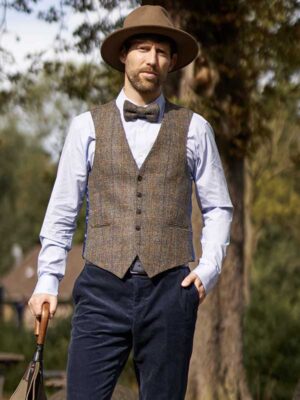 Harris Tweed Vestje Tailor in Green-Blue Herringbone
